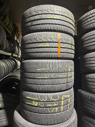 295/30R19 Pirelli