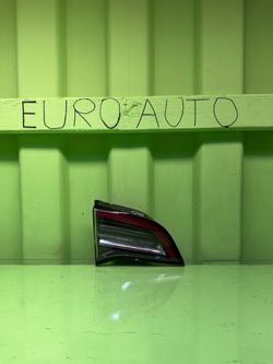 2017 2018 2019 2020 2021 2022 2023 TESLA MODEL 3 Left Driver Side Trunk Lid / Inner Tail Light OEM
