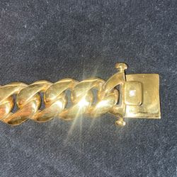 Gold Cuban Link Iced 