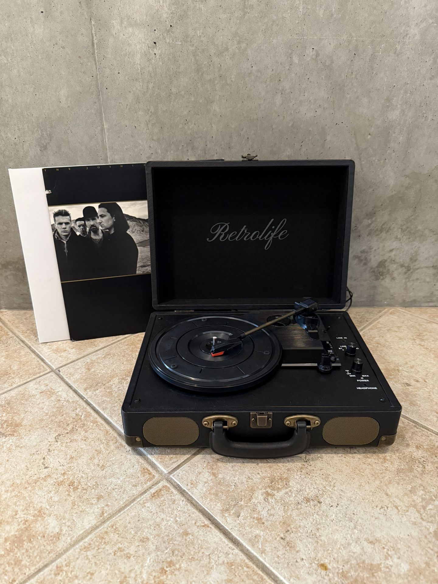 Retrolife Record Player