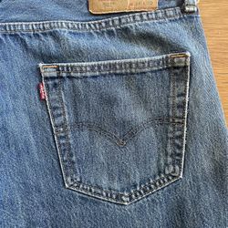 Levi’s 501 Jeans 32