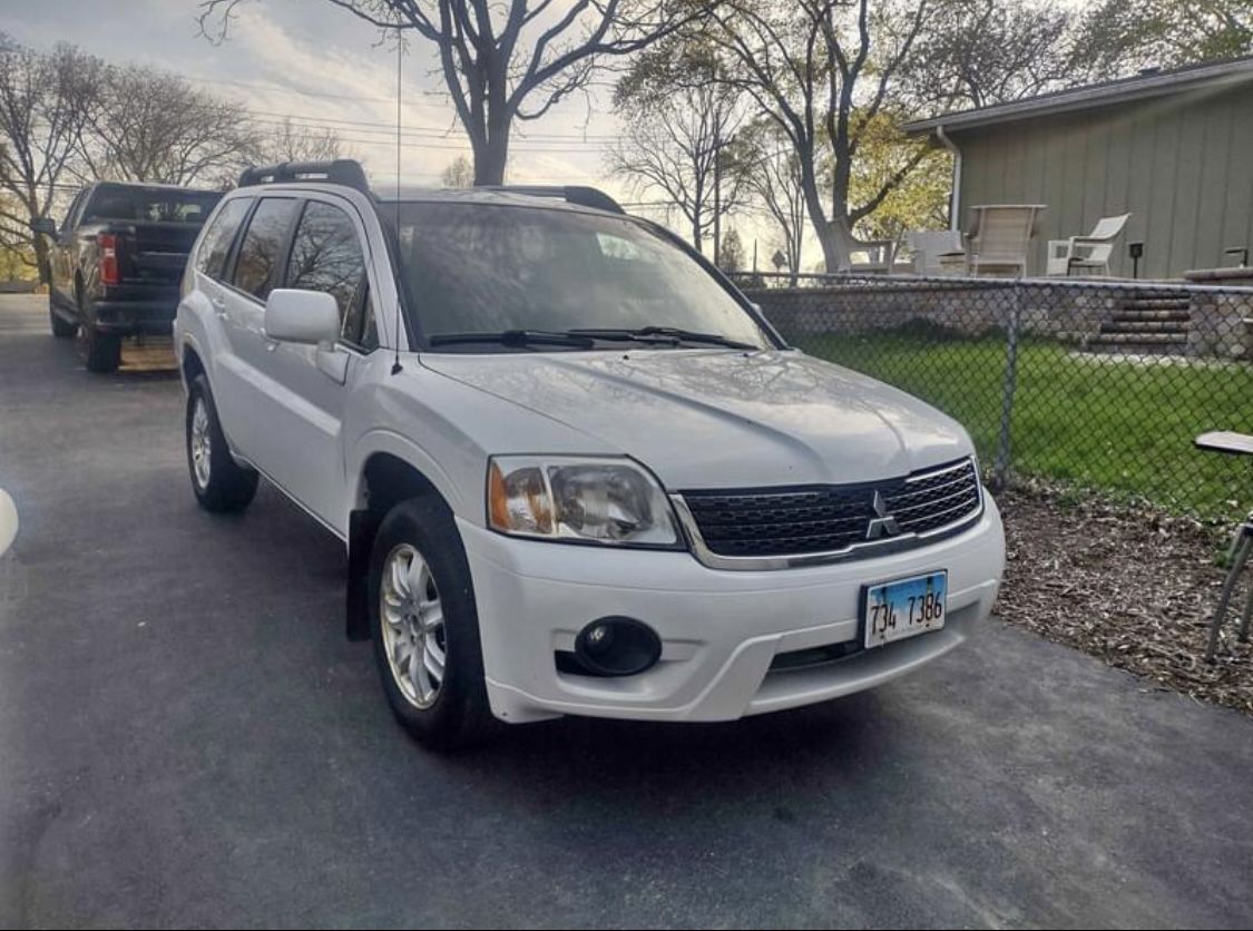 2011 Mitsubishi Endeavor