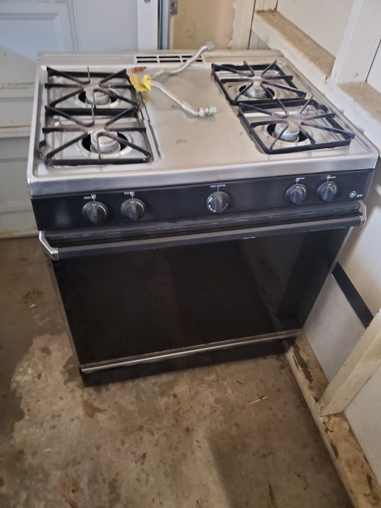 $25 CHEAP GAS STOVE/OVEN.