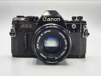 Tested canon AE1 (Mint)