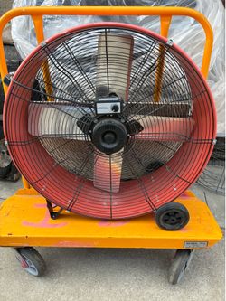 Commercial fan
