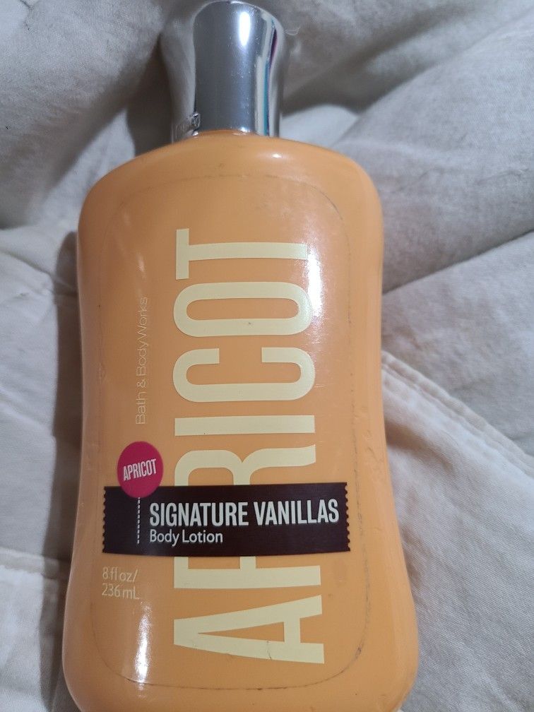 Signature Vanillas Apricot