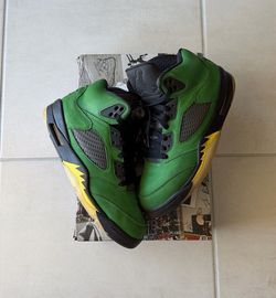 Jordan 5 Oregon size 8