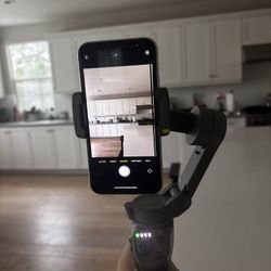 DJI osmo stabilizer for phone