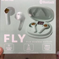 NWT Bluetooth True Wireless Earbuds