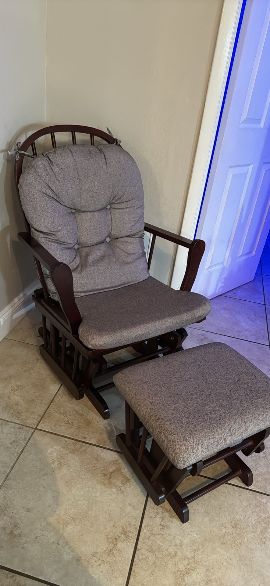 Brand New Barely Used Rocking Chair Brow and Grey