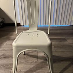Set Of 4 Metal Chairs 