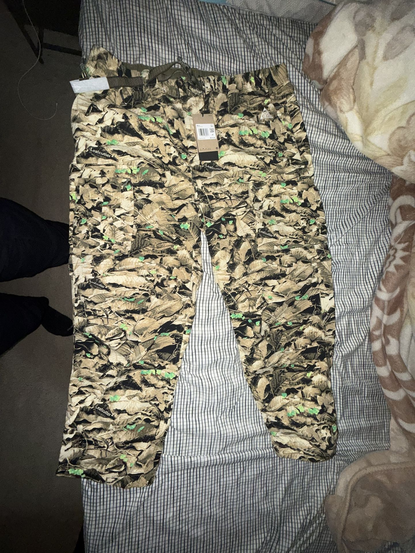 Nike ACG PANTS
