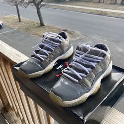 Low Cool Grey 11s Size 7