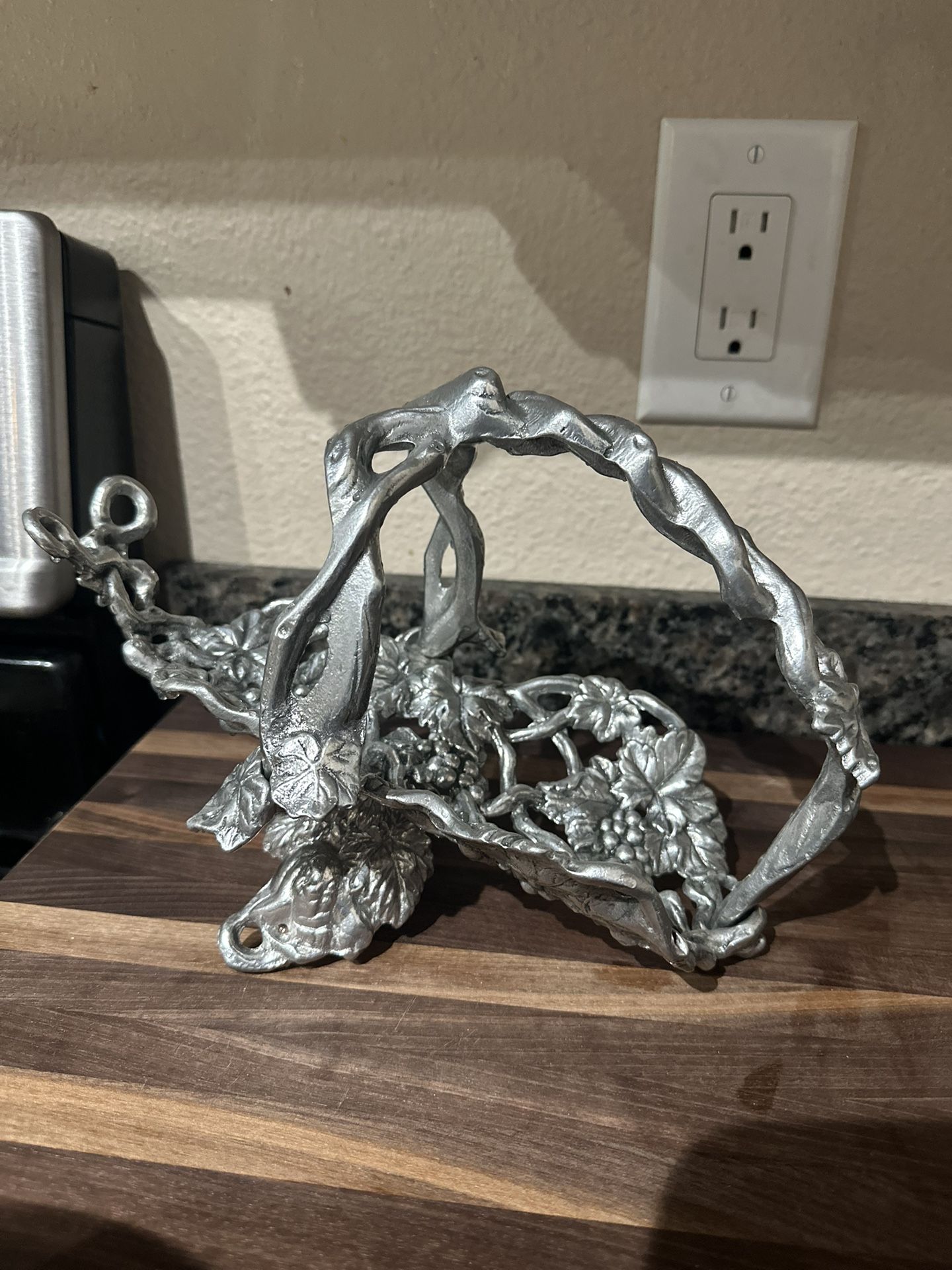 Vintage Arthur Court Wine Bottle Stand/Caddy