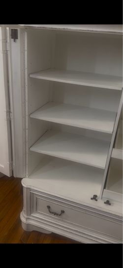 2 twin dressers
