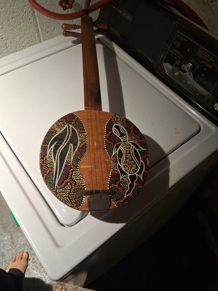 Vintage ukulele hand Made  And tightens By Wooden Pegs