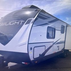 2021 TWILIGHT SIGNATURE 2500