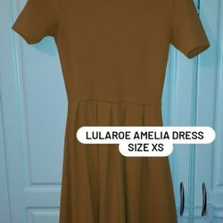 LULAROE AMELIA DRESS 