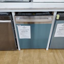 GE Profile 24 in. Built-In Top Control 42 dBA Dishwasher in Fingerprint Resistant Stainless w/ Stainless Tub, 3rd Rack