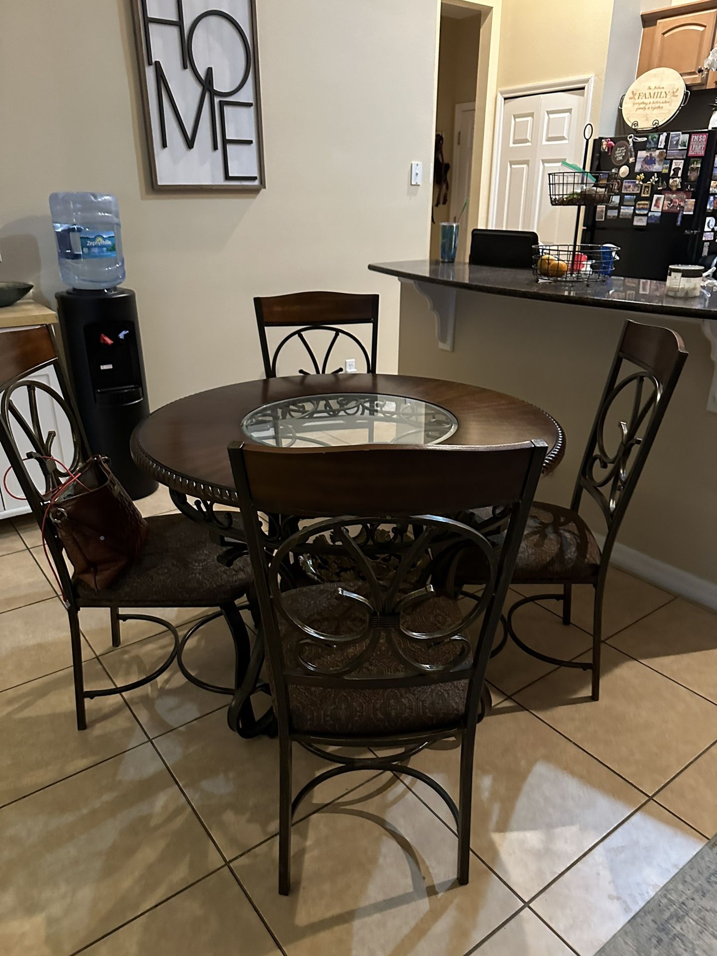 Round Dining Table Set