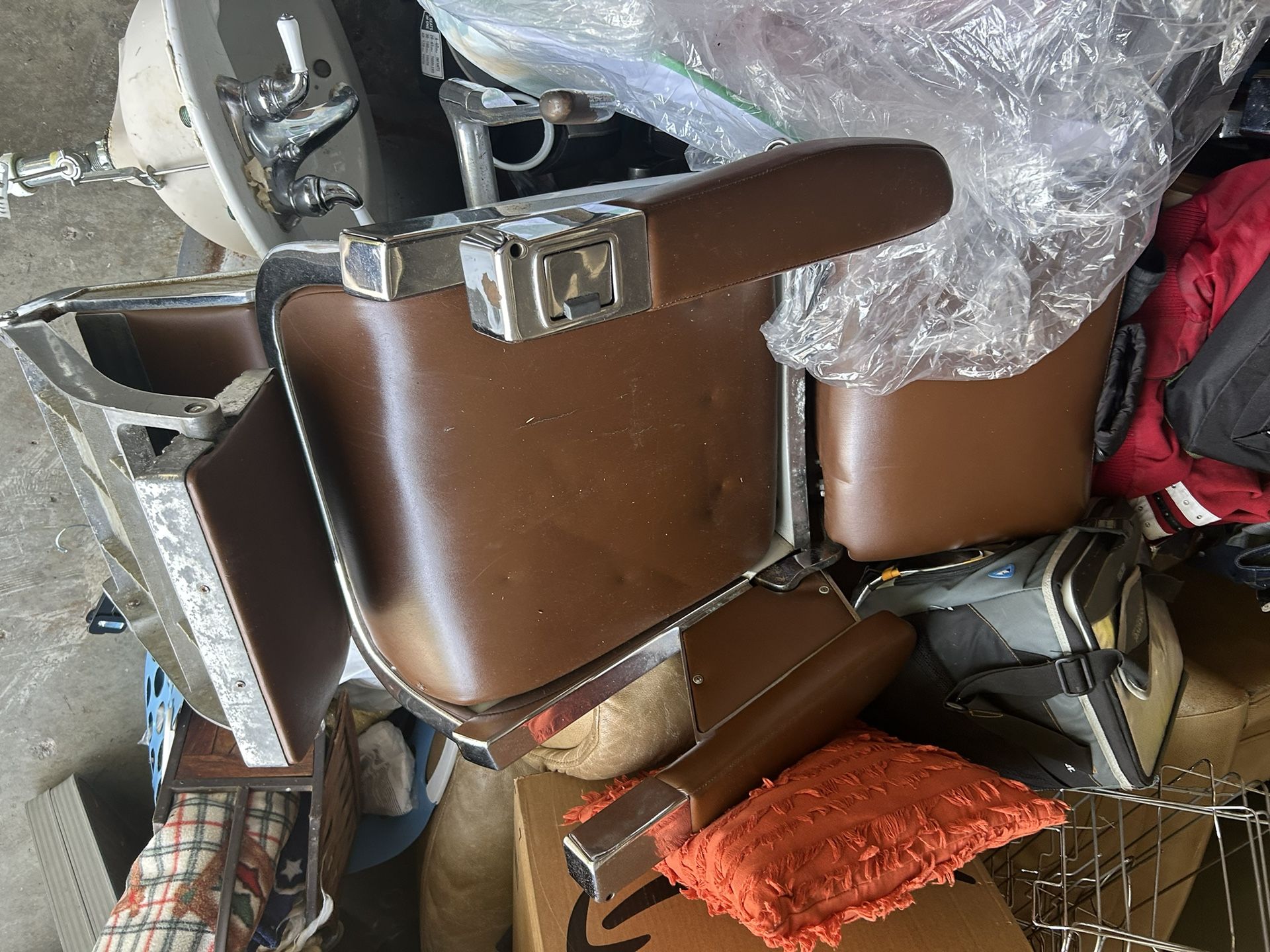 Salon Chairs