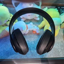 Beats Studio Pro