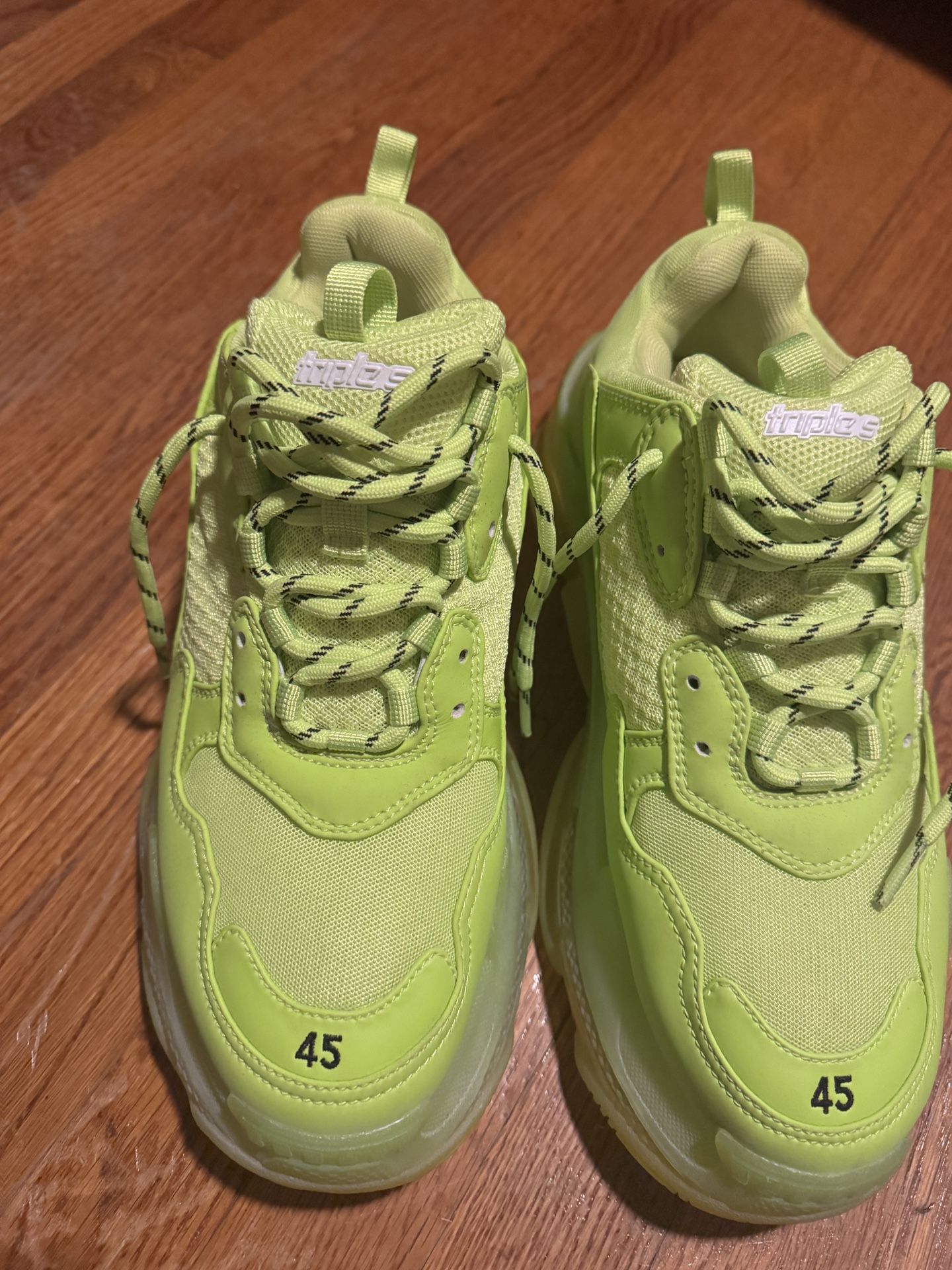 nice Balenciaga’s (looks at description) 