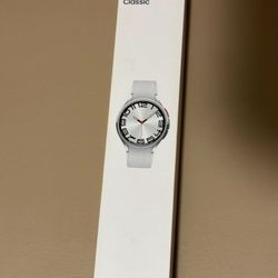 Galaxy Watch 6 Classic 47mm Silver ~ Sealed
