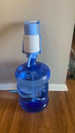 Water bottle with dispenser