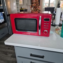 Galanz Microwave In Red