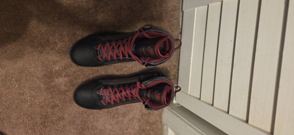 Red Nike Basketball Sneakers 
