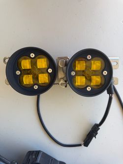 BAJA DESIGNS SQUADRON-R SAE AMBER FOG LIGHTS TOYOTA 4RUNNER (2010-2024)