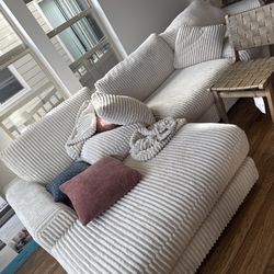 white huge couch come apart 3 pieces 
