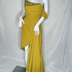 New Dress, Yellow Color In Petite Sizes US 6,8,10 In Eur Size 38,40,42