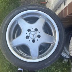 Mercedes Benz S500 Rims and Tires
