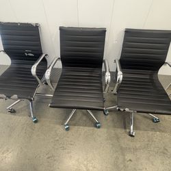 Desk Chair/ Office Chairs 