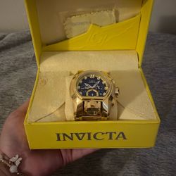 Men Invicta watch 