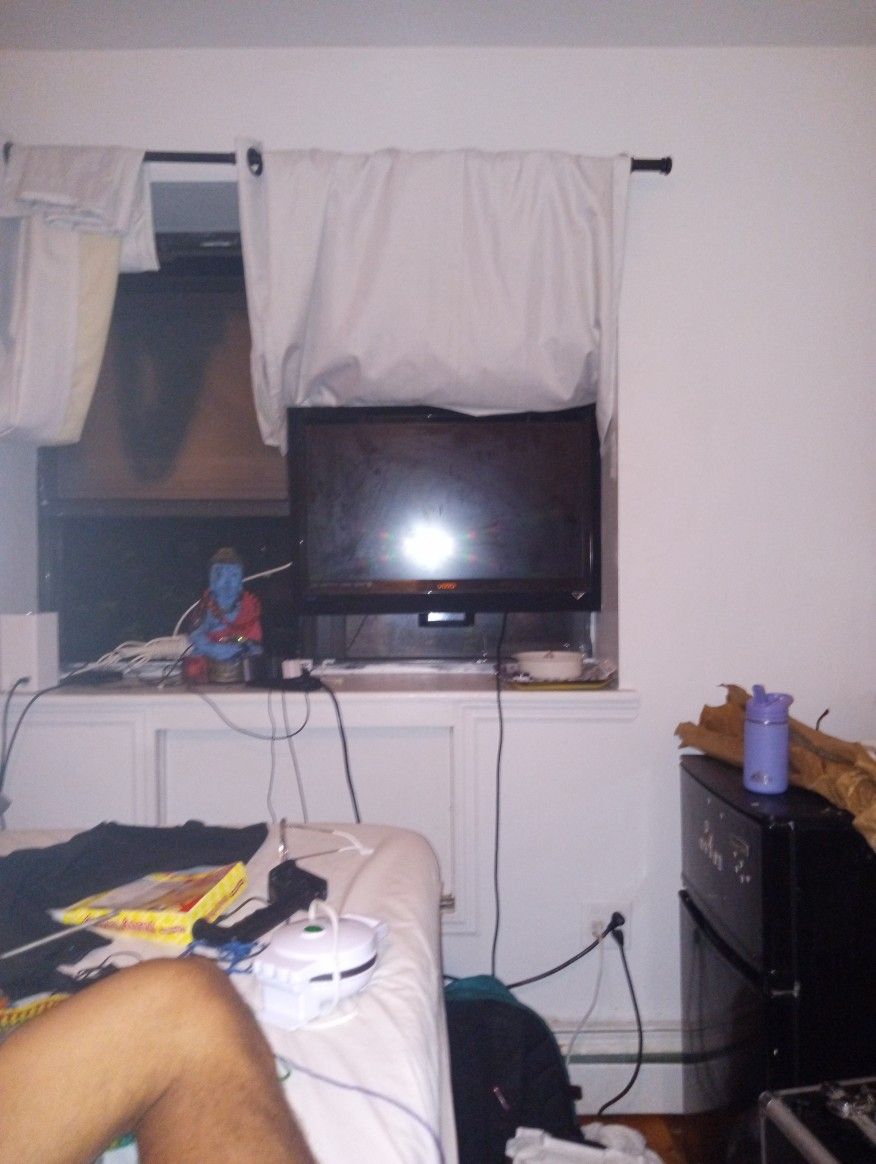 Vizio TV 42