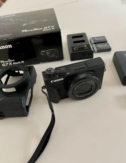 Canon G7X Mark III