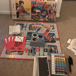Vintage 1972 Milton Bradley MANHUNT- Electric Computer Board Game