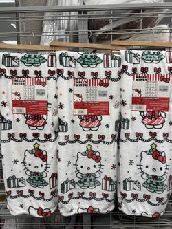  Hello Kitty Blanket 
