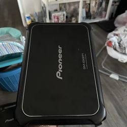 Pioneer GM-DX975