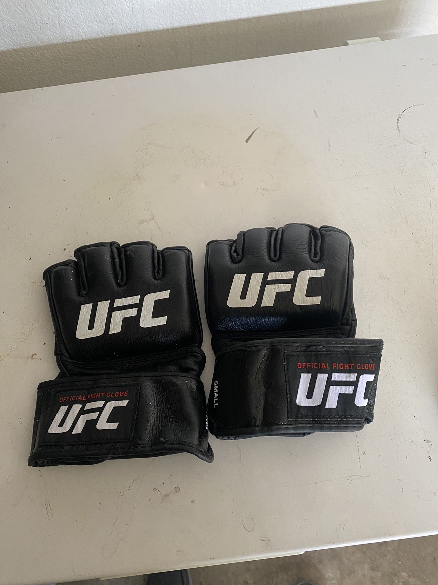 OFFICIAL UFC  Gloves