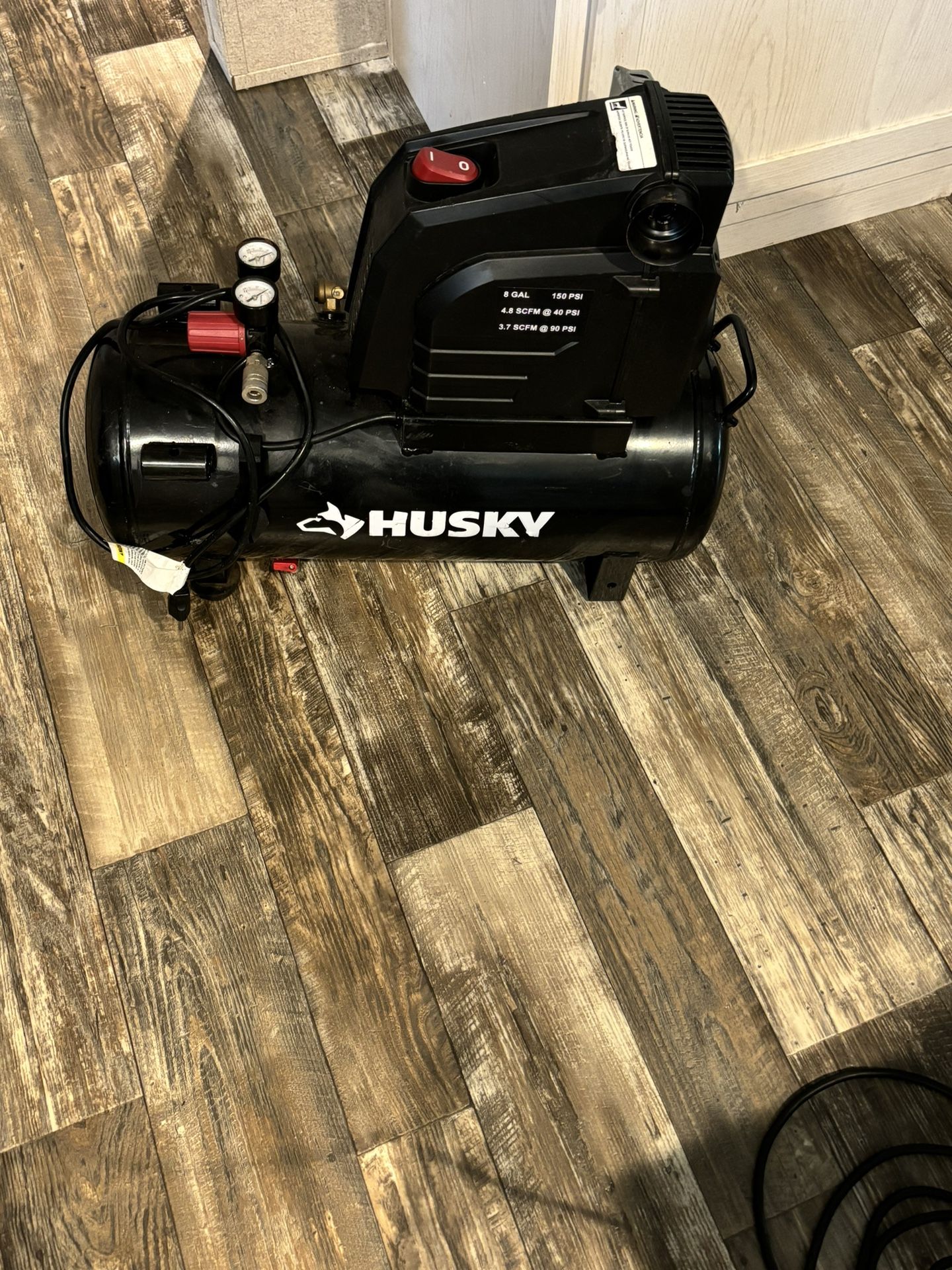 Air Compressor 8 Gallon