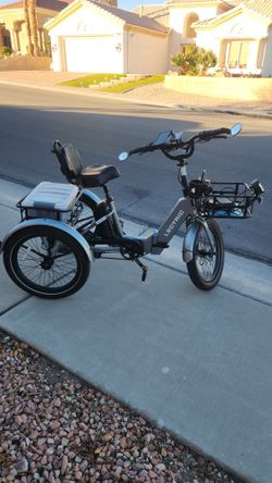 Lectric Foldable  Electric Bike 50miles Battery Range