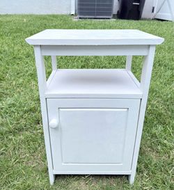 White Wooden Nightstand for Sale – 28x18x13 in /
