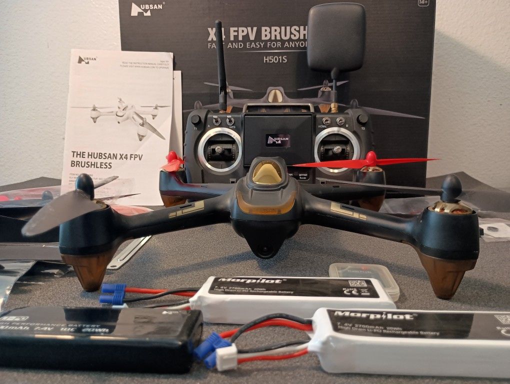 Hubsan H501S X4 FPV Brushless Drone
