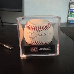 Rod Carew signed baseball
