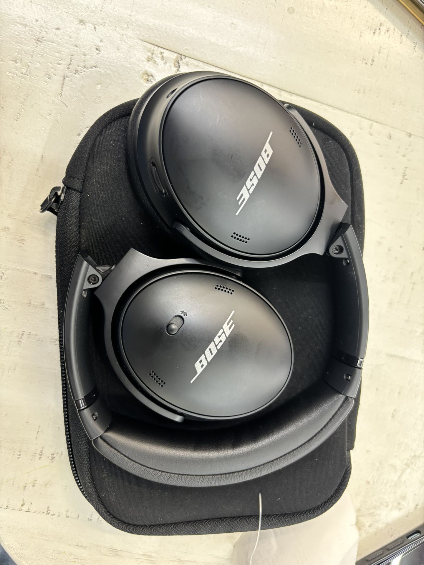 Bose QuietComfort SC Noise Cancelling Headphones