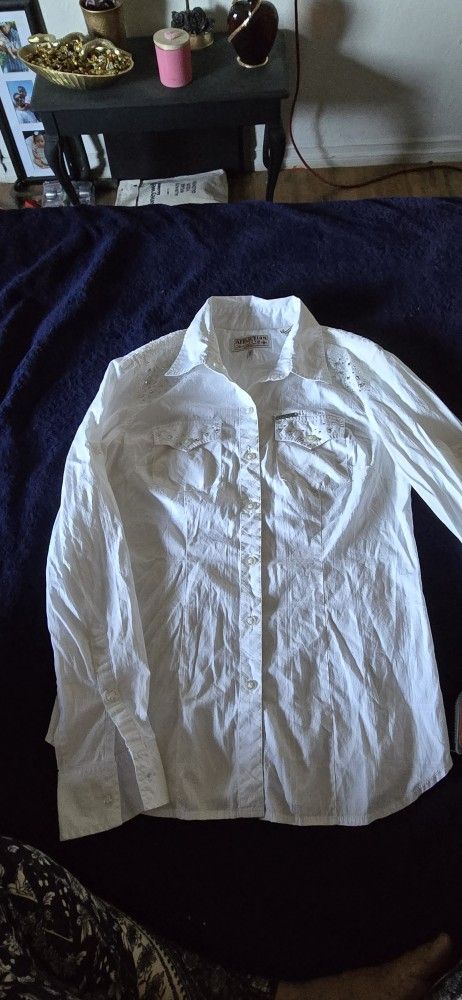 AFFLICTION. BUTTON UP SHIRT